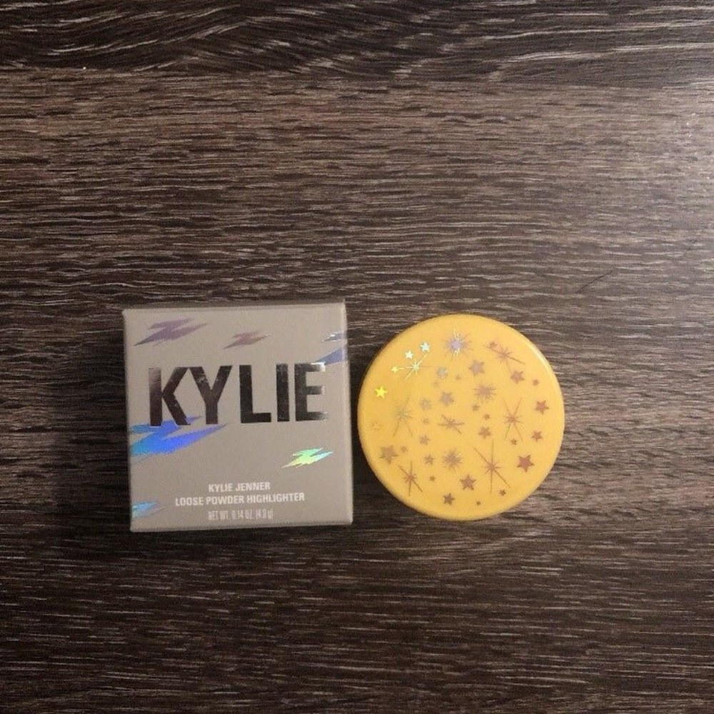 Kylie Cosmetics Ultra Glow 'Lightening Bolt'
